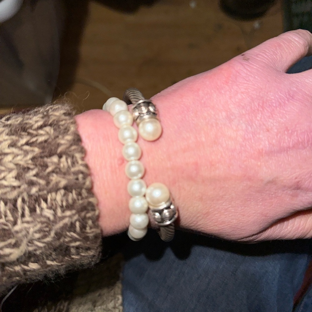 Cable wire bracelets - Picture 4 of 8